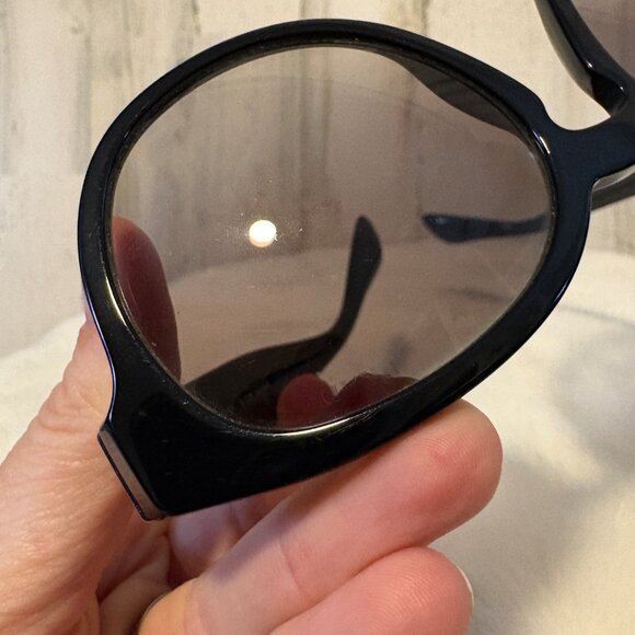 PRADA Round Sunglasses Black Frames Smoke Lens - Picture 14 of 14